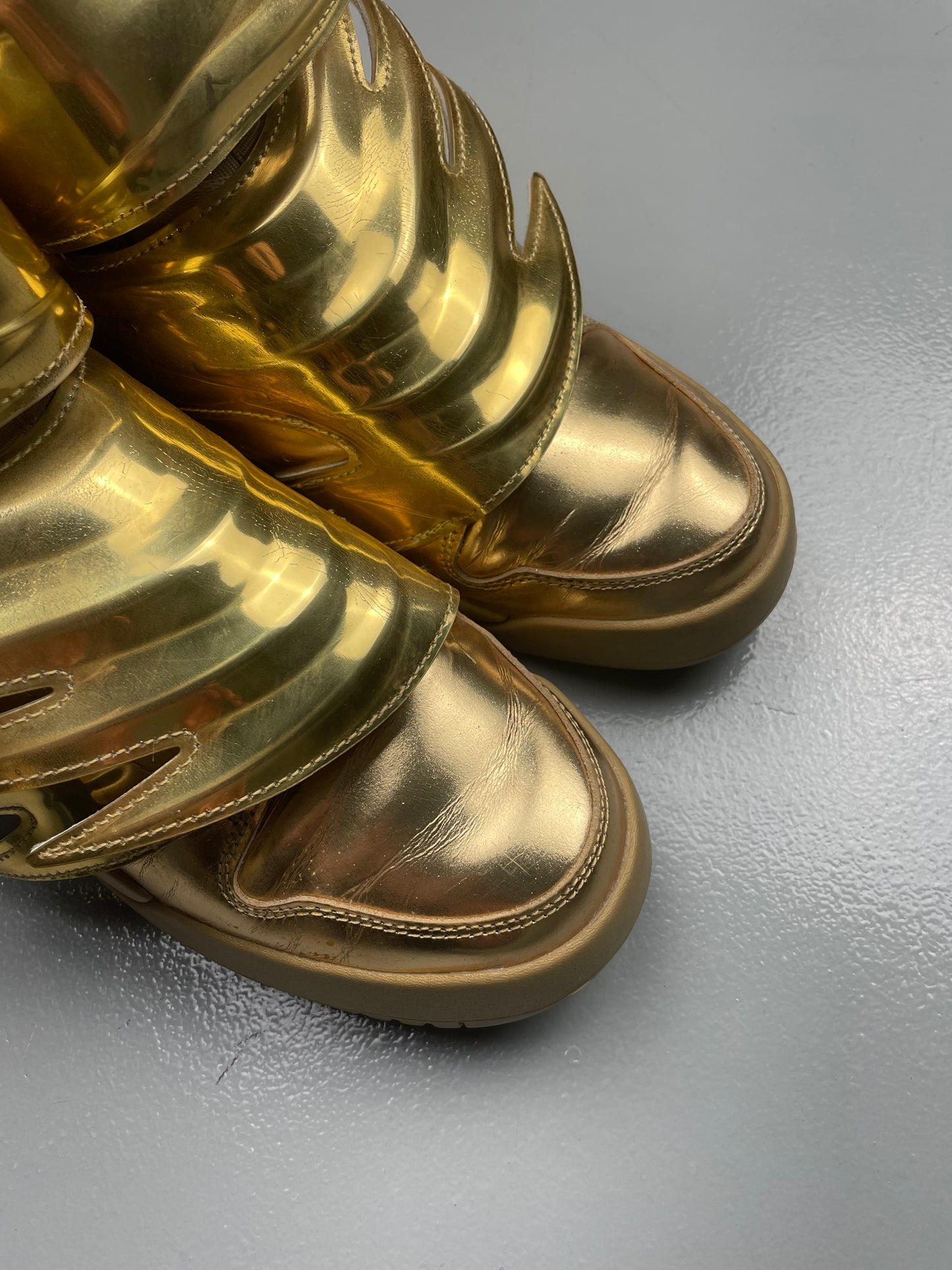 adidas Originals by Jeremy Scott S/S 2015 JS Wings 3.0 (Gold) - size 40