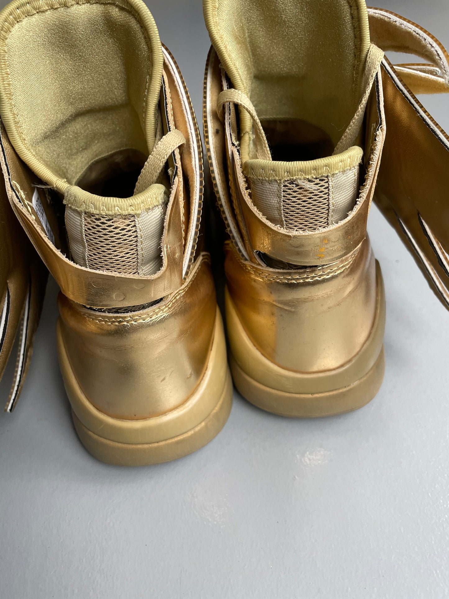 adidas Originals by Jeremy Scott S/S 2015 JS Wings 3.0 (Gold) - size 40