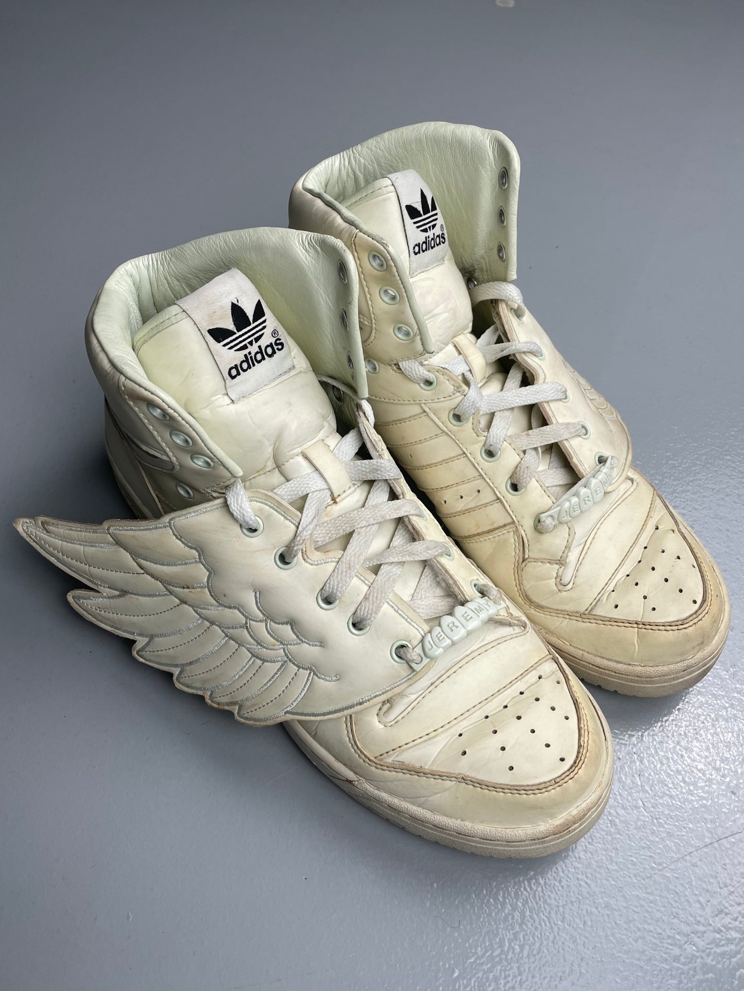 adidas Originals by Jeremy Scott S/S 2011 JS Wings Glow In The Dark - size 44