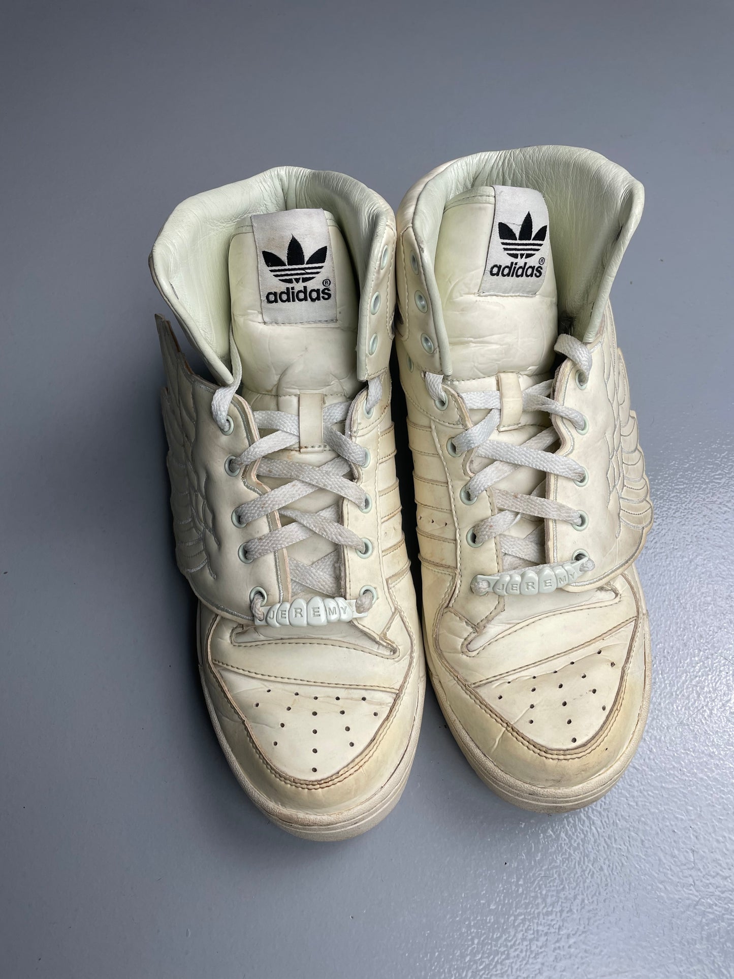 adidas Originals by Jeremy Scott S/S 2011 JS Wings Glow In The Dark - size 44