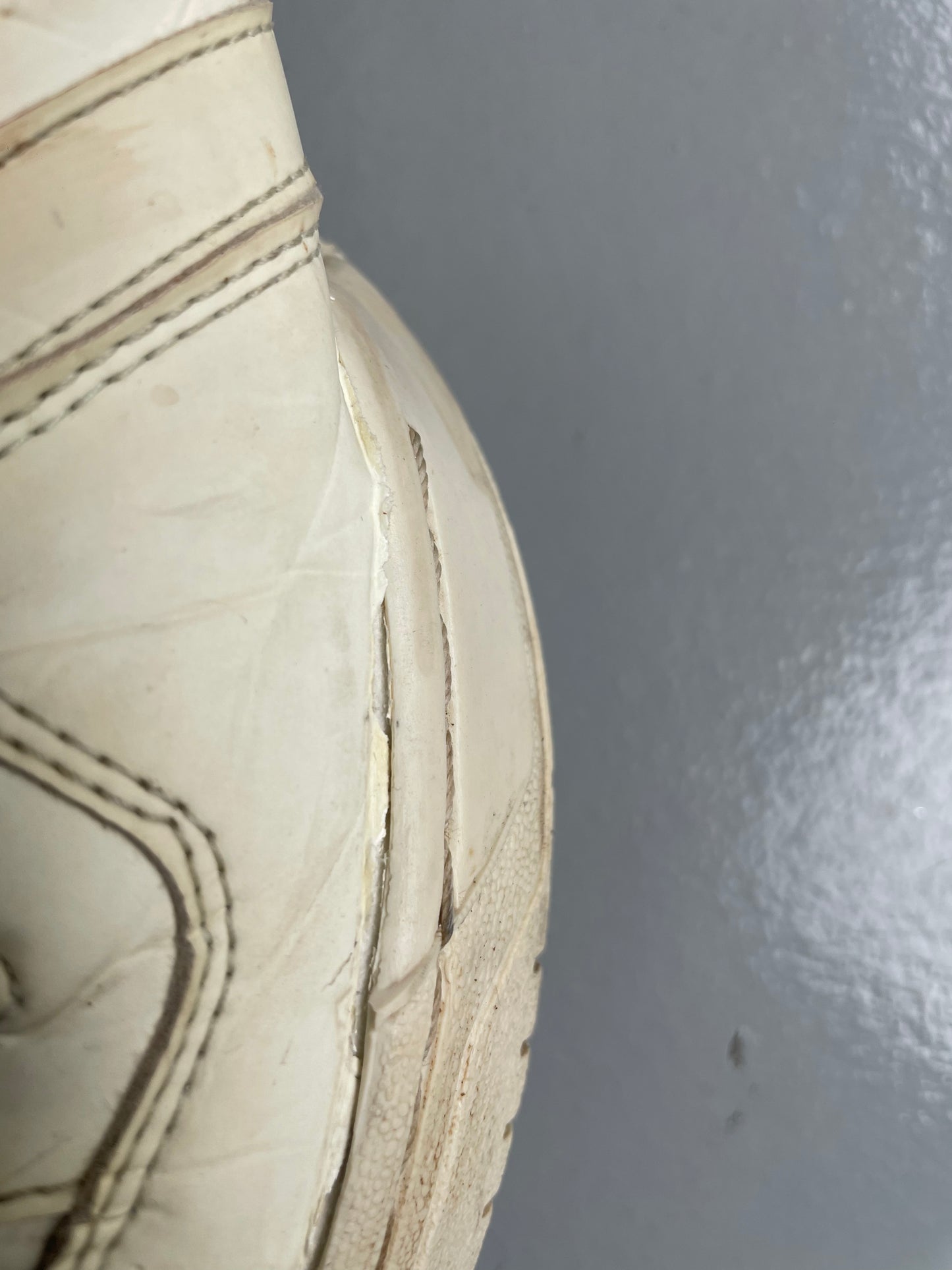 adidas Originals by Jeremy Scott S/S 2011 JS Wings Glow In The Dark - size 44