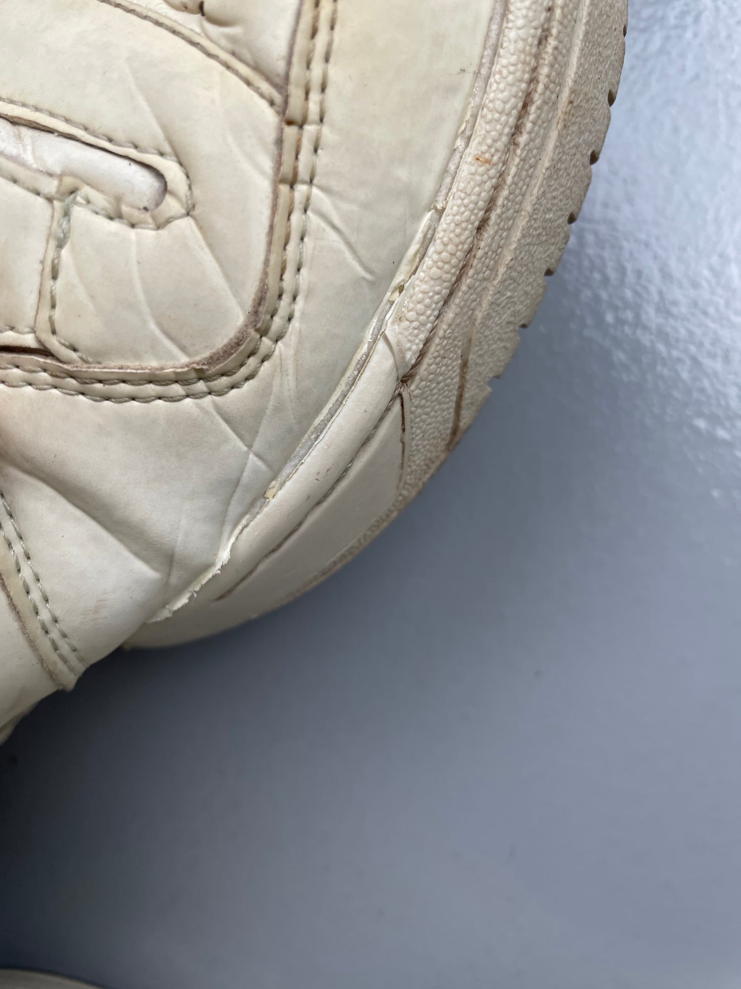 adidas Originals by Jeremy Scott S/S 2011 JS Wings Glow In The Dark - size 44