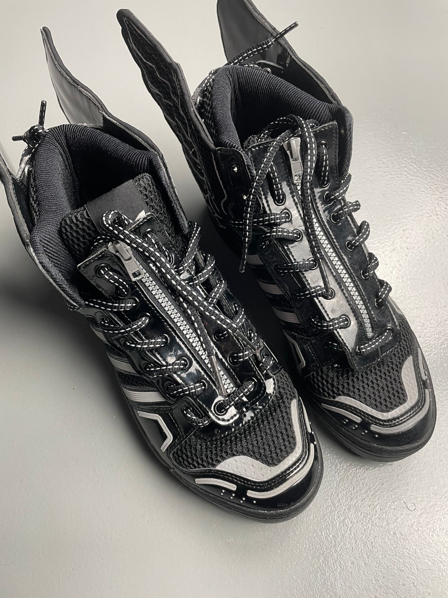 adidas Originals by Jeremy Scott A/W 2015 JS Wings 2.0 Mesh (black) - size 44