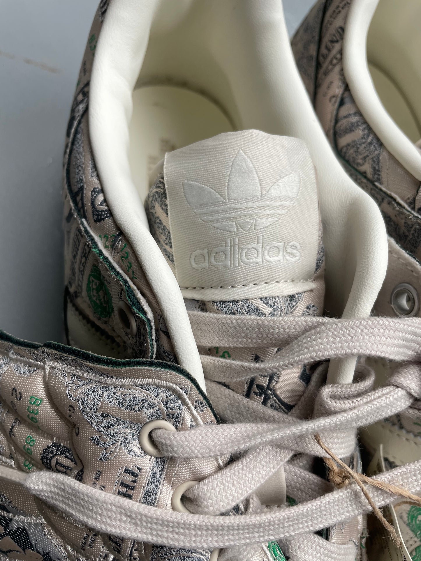 2021 sample adidas Originals by Jeremy Scott JS Forum Money Lo - size 45 1/3