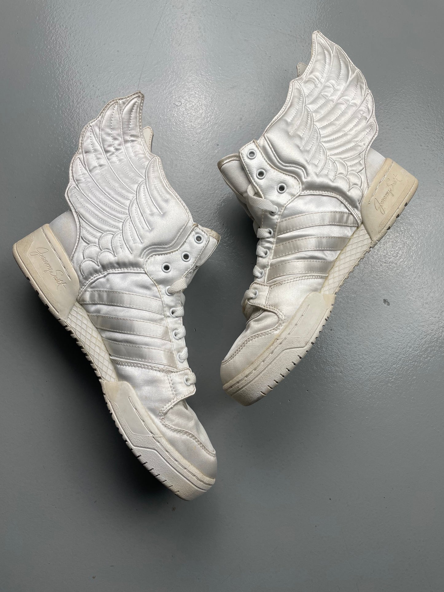 adidas Originals by Jeremy Scott X 2NE1 - A/W 2011 - JS Wings 2.0 "Satin" - size 42