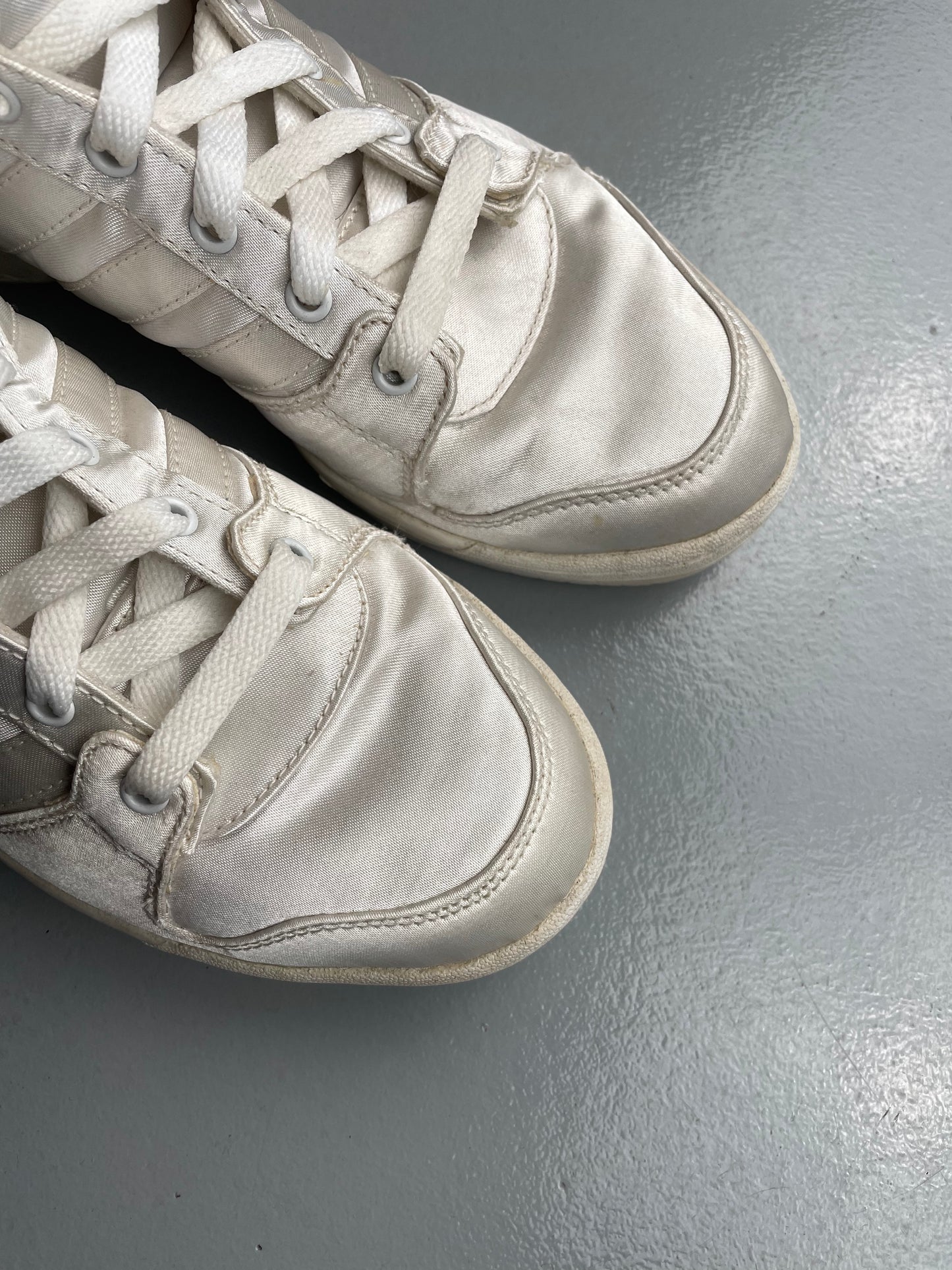 adidas Originals by Jeremy Scott X 2NE1 - A/W 2011 - JS Wings 2.0 "Satin" - size 42