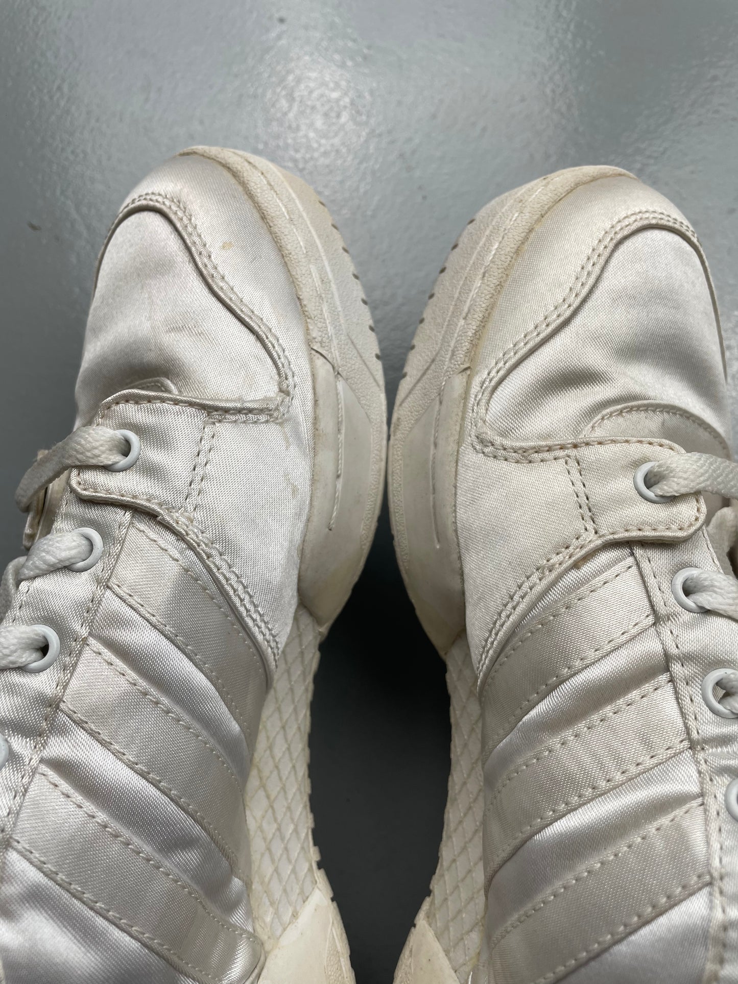 adidas Originals by Jeremy Scott X 2NE1 - A/W 2011 - JS Wings 2.0 "Satin" - size 42