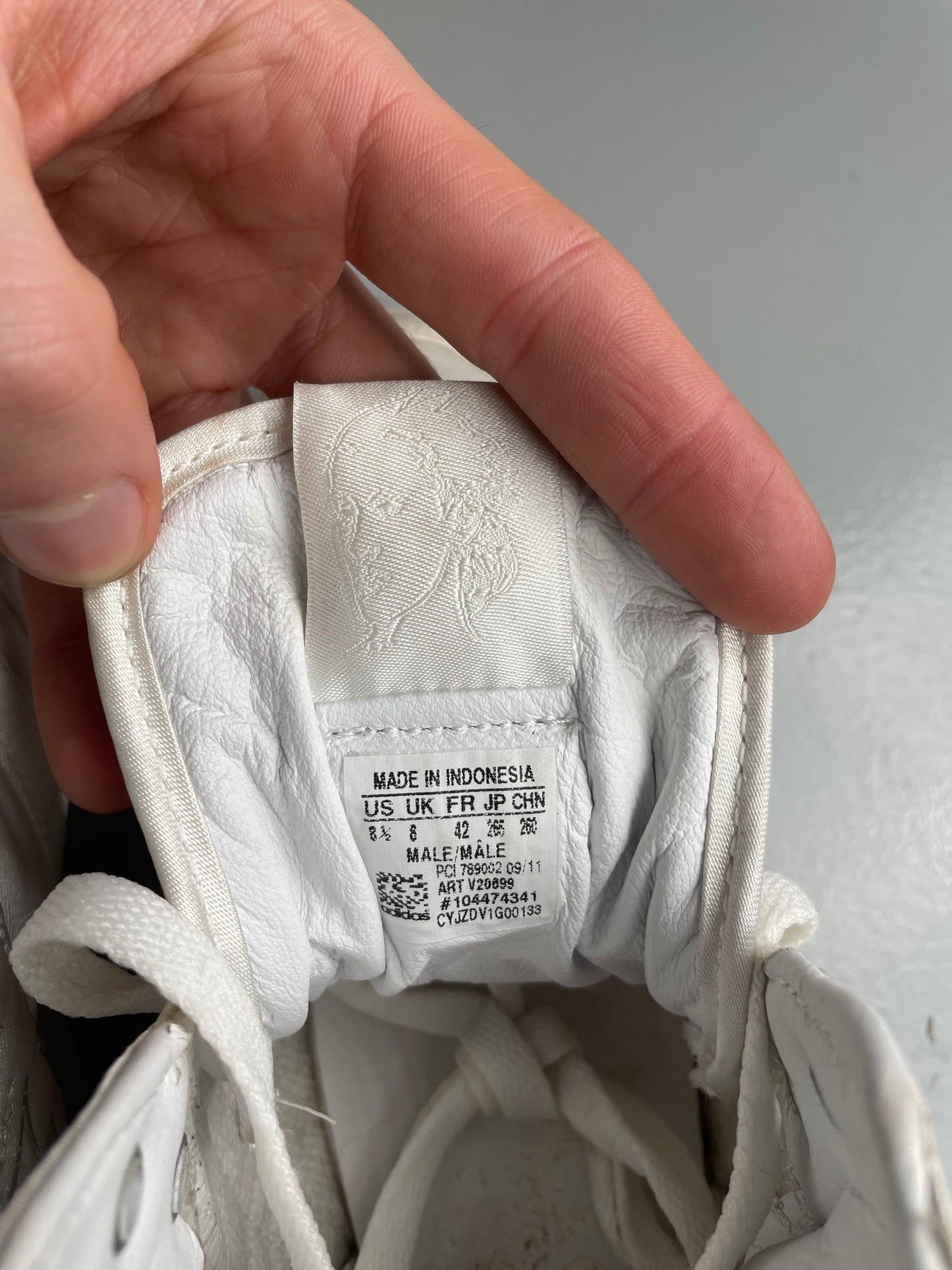 adidas Originals by Jeremy Scott X 2NE1 - A/W 2011 - JS Wings 2.0 "Satin" - size 42