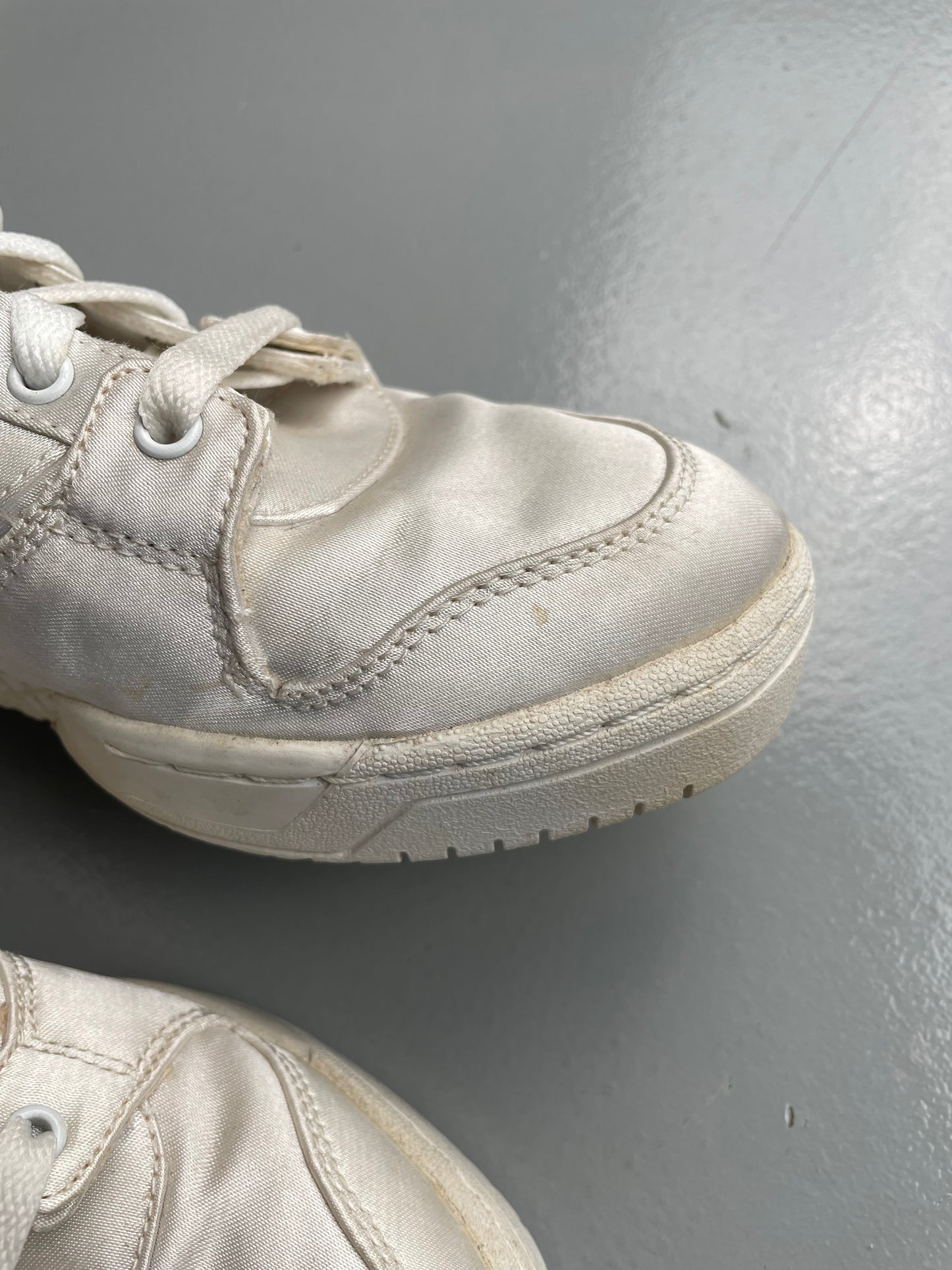 adidas Originals by Jeremy Scott X 2NE1 - A/W 2011 - JS Wings 2.0 "Satin" - size 42