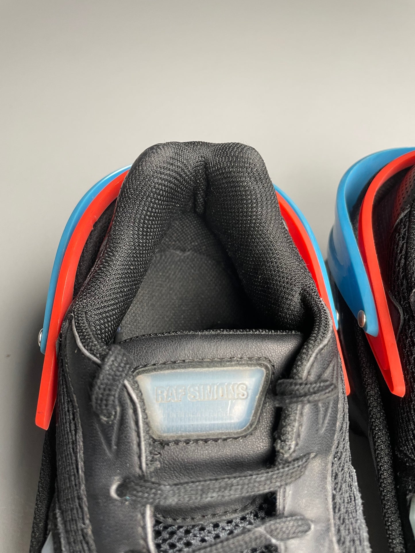 adidas X Raf Simons S/S 2015 Response Trail (black) - size 39 1/3