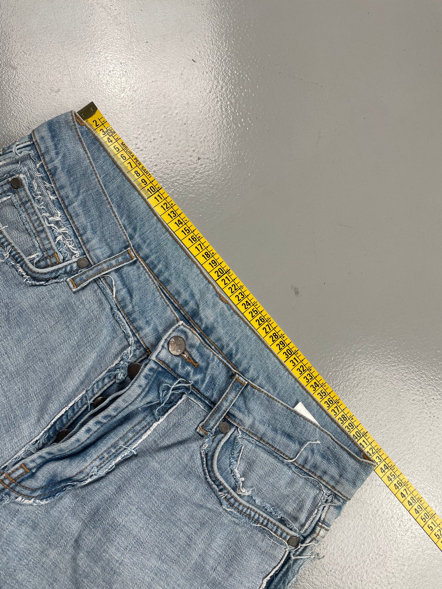 2012 H&M X Maison Martin Margiela SS05 reversed-denim jeans - size 32