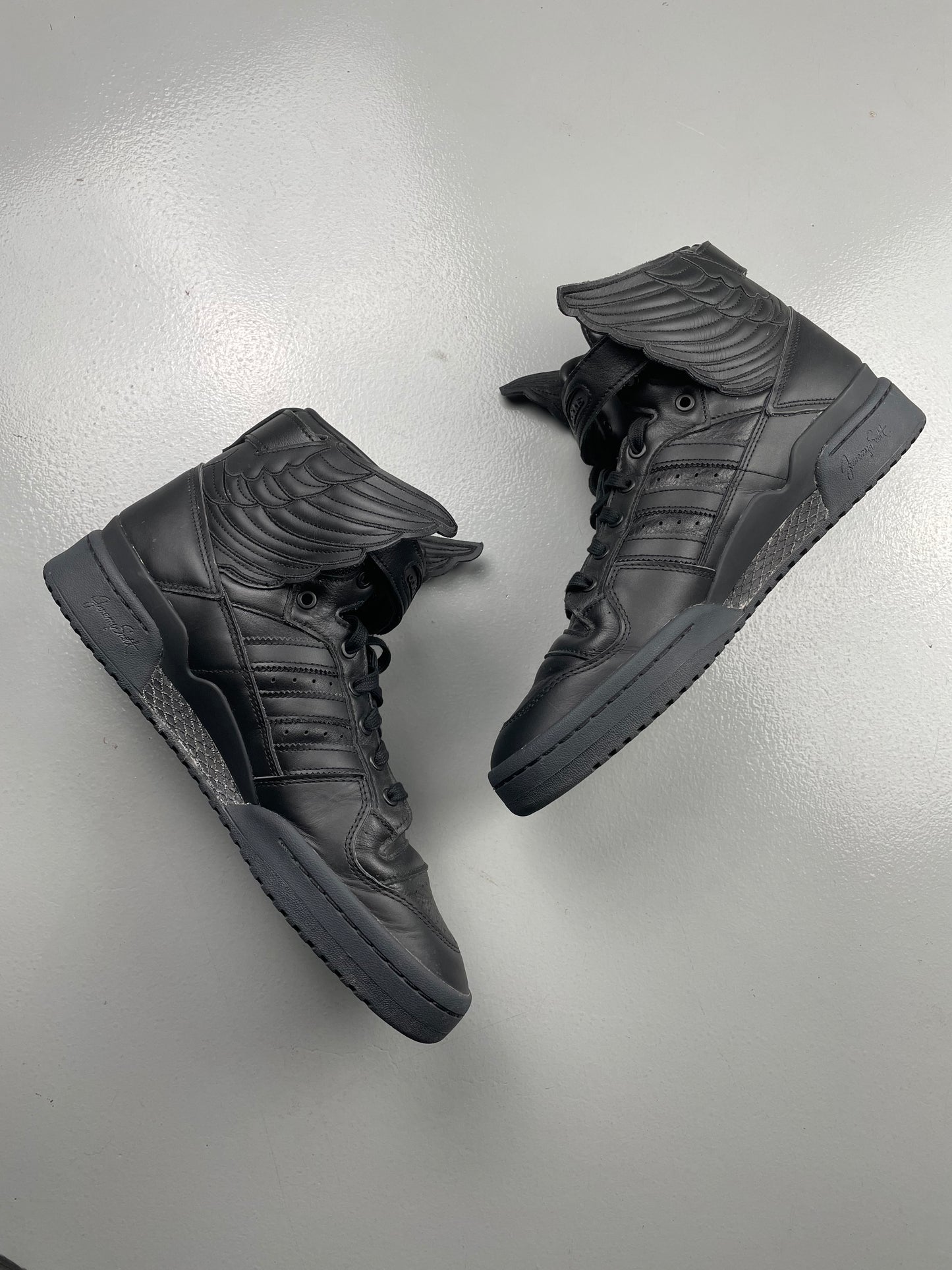 adidas Originals by Jeremy Scott 2022 JS Wings 4.0 (black) - size 46 2/3