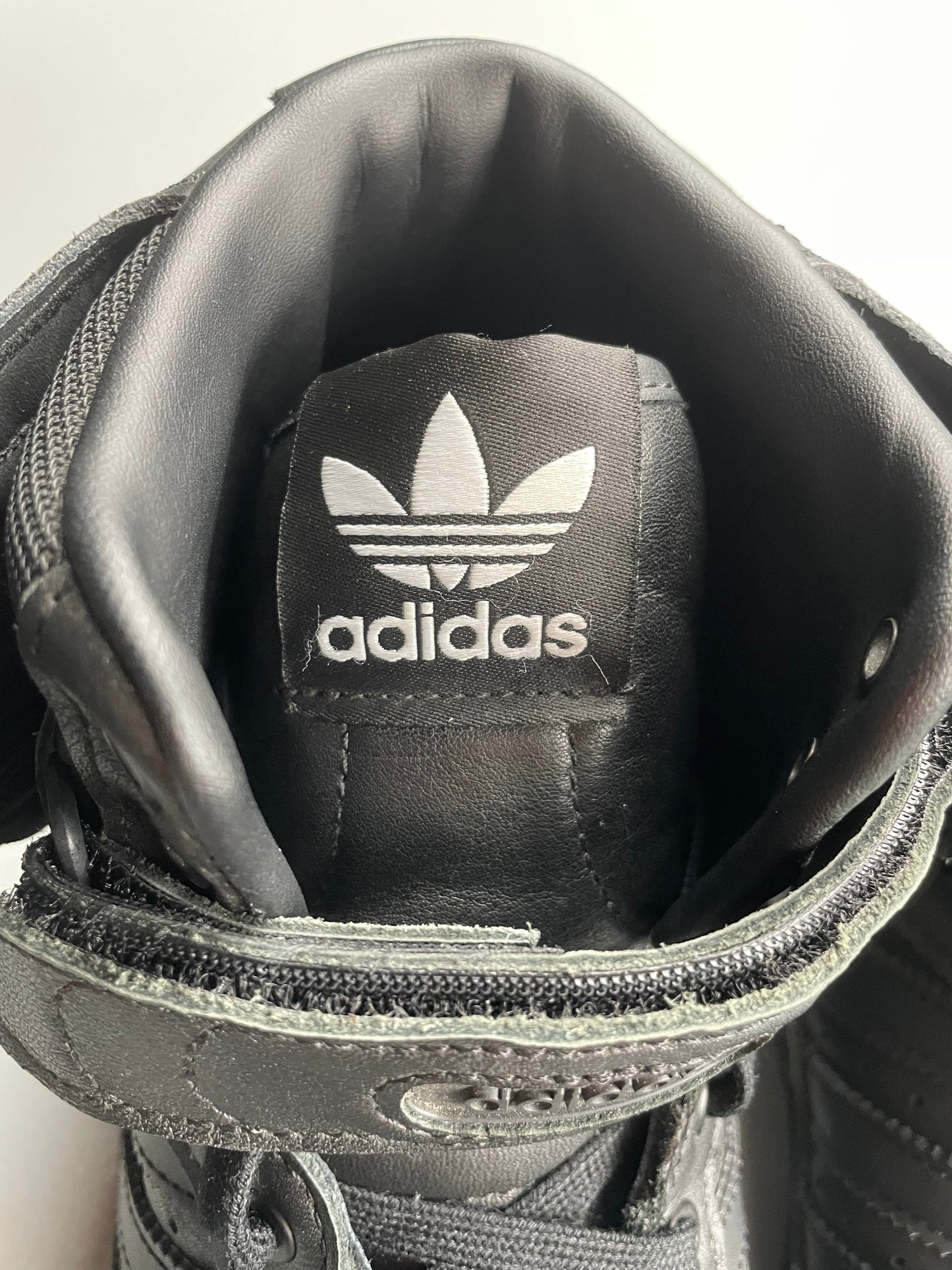 adidas Originals by Jeremy Scott 2022 JS Wings 4.0 (black) - size 46 2/3