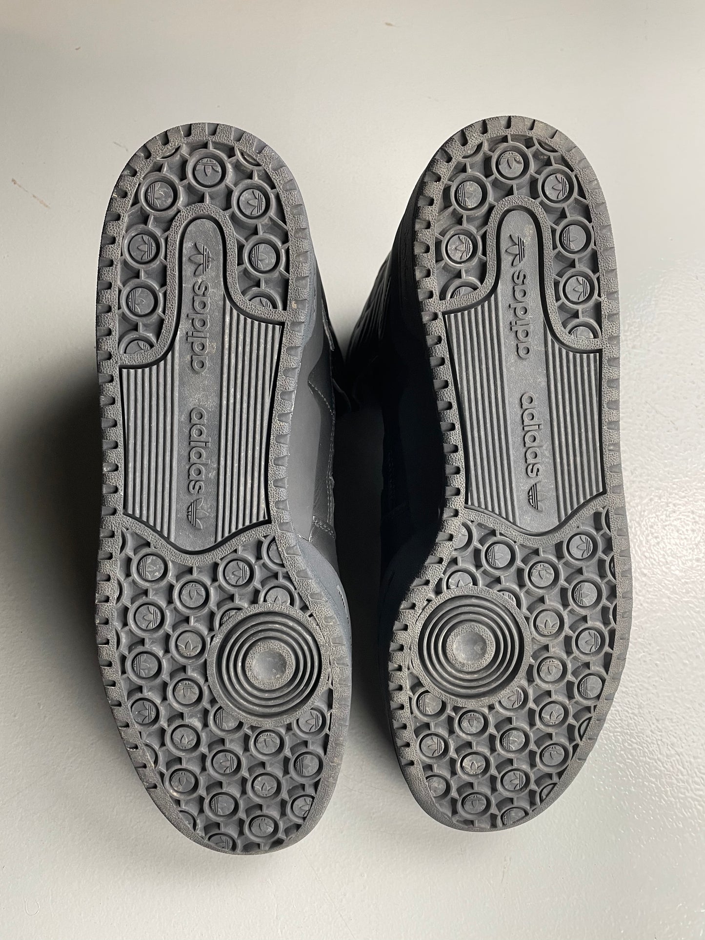 adidas Originals by Jeremy Scott 2022 JS Wings 4.0 (black) - size 46 2/3