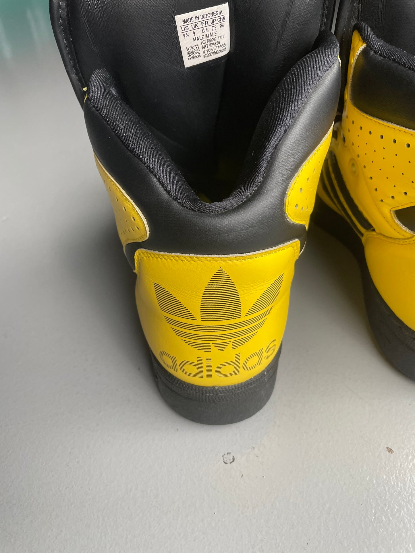 adidas Originals by Jeremy Scott S/S 2012 JS Instinct Hi (black/yellow) - size 43 1/3
