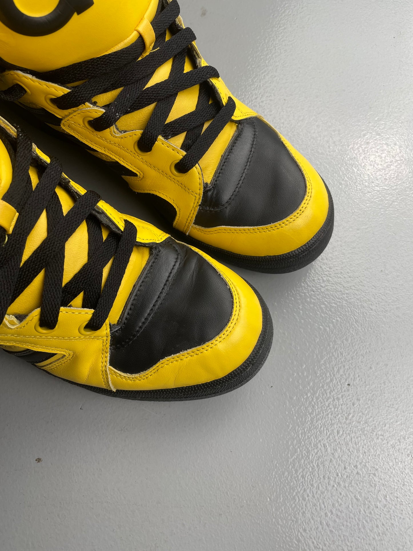 adidas Originals by Jeremy Scott S/S 2012 JS Instinct Hi (black/yellow) - size 43 1/3