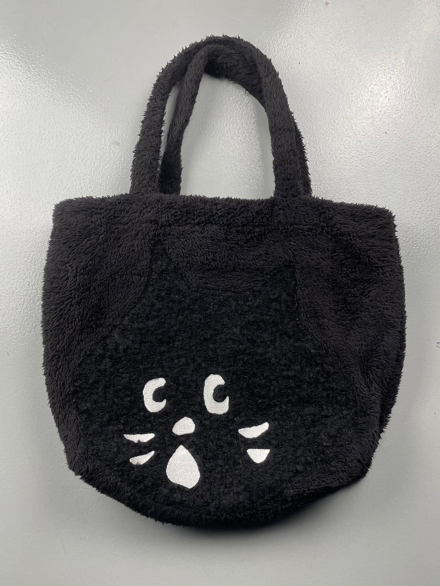 Né-net Nya cat fluffy handbag