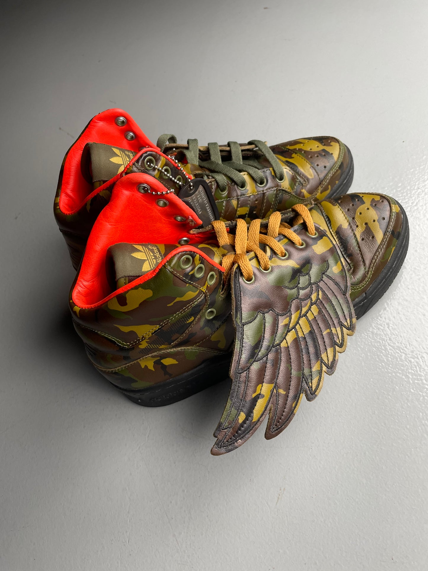 adidas Originals by Jeremy Scott A/W 2011 JS Wings Camo - size 41 1/3
