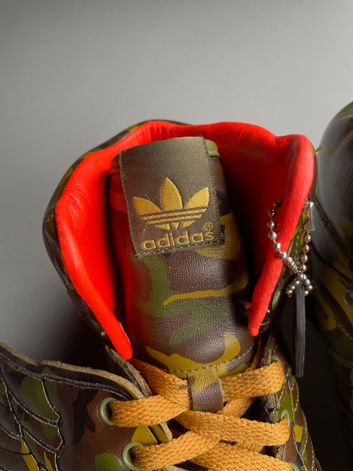 adidas Originals by Jeremy Scott A/W 2011 JS Wings Camo - size 41 1/3