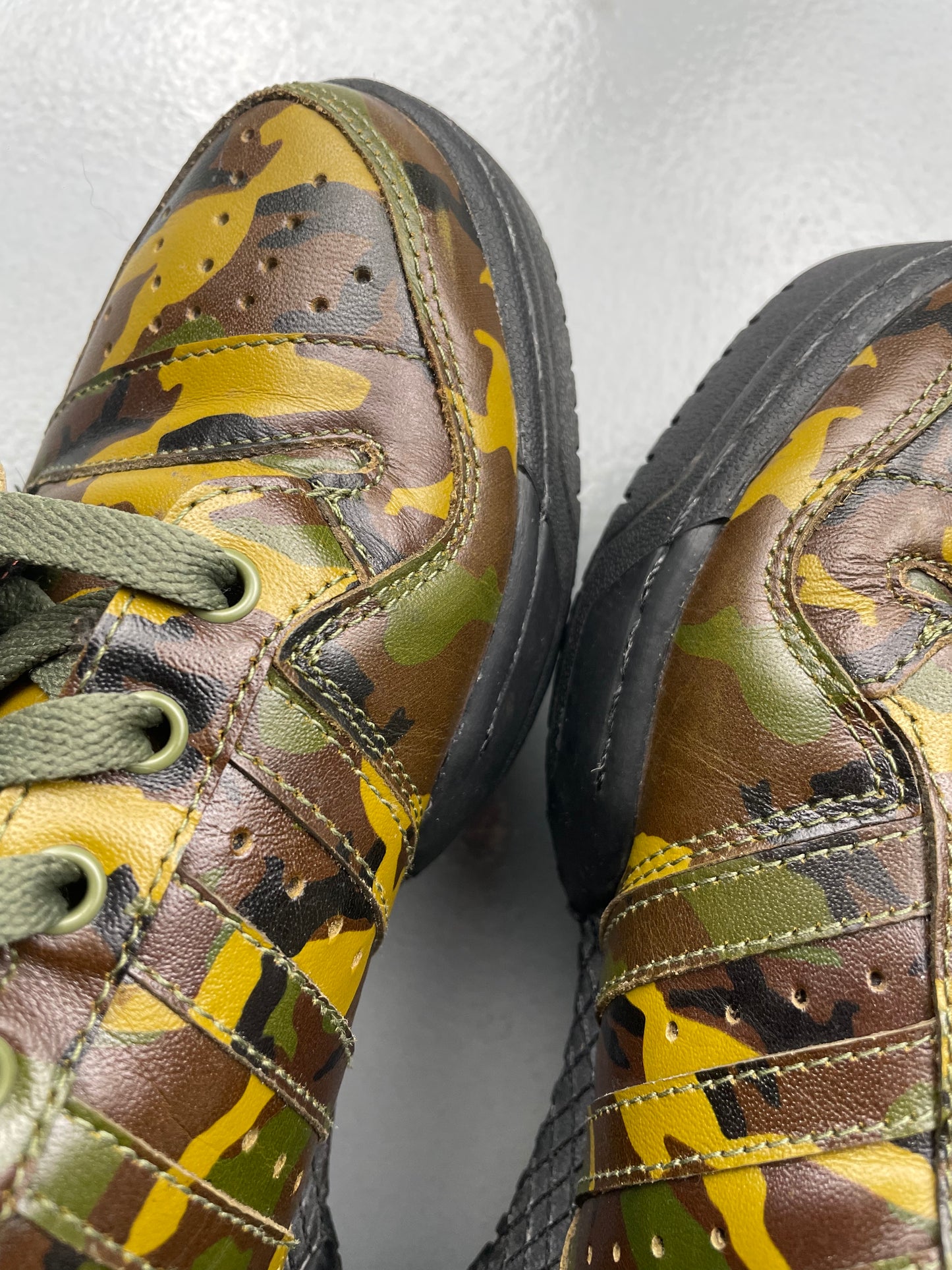 adidas Originals by Jeremy Scott A/W 2011 JS Wings Camo - size 41 1/3