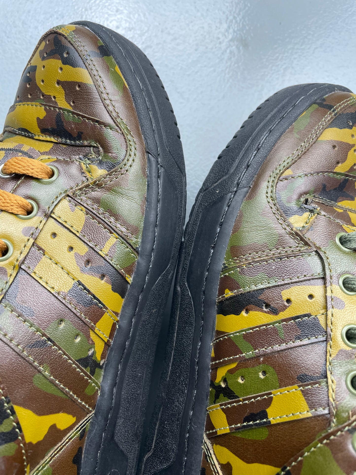 adidas Originals by Jeremy Scott A/W 2011 JS Wings Camo - size 41 1/3