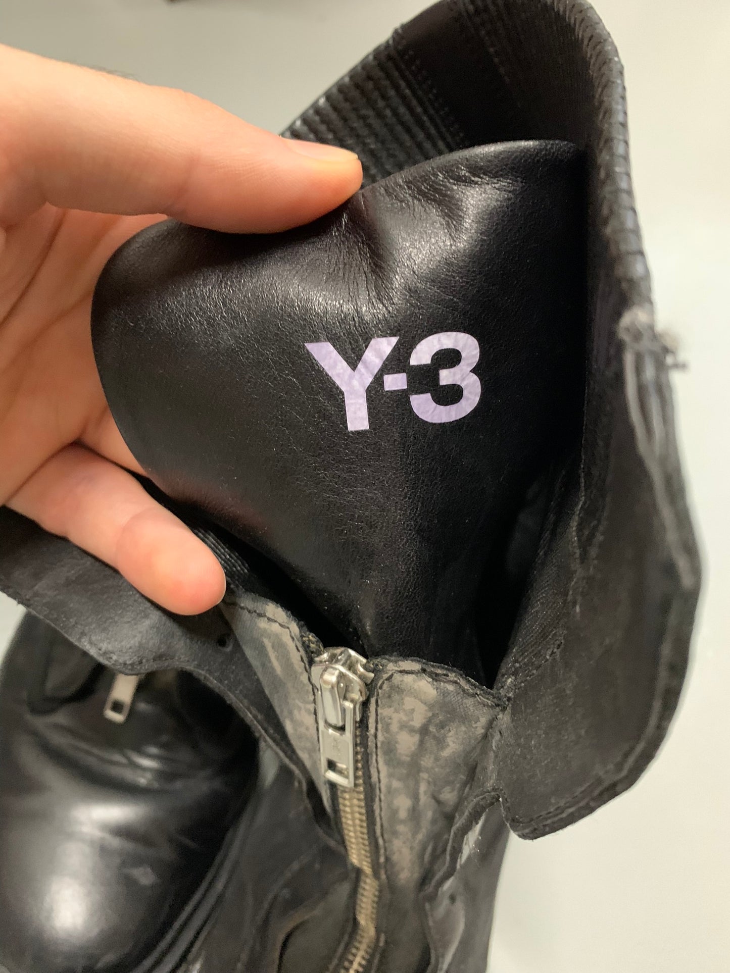 Y-3 - A/W 2011 - Rogue scout boots - size UK9D