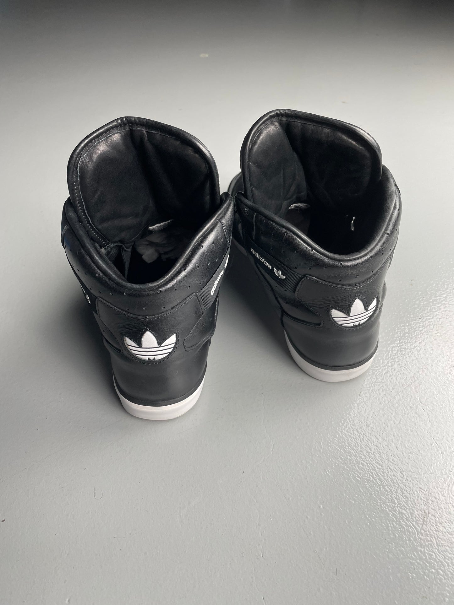 adidas Originals X Mastermind Japan 2010 Hardland Master Mind - size 44 2/3