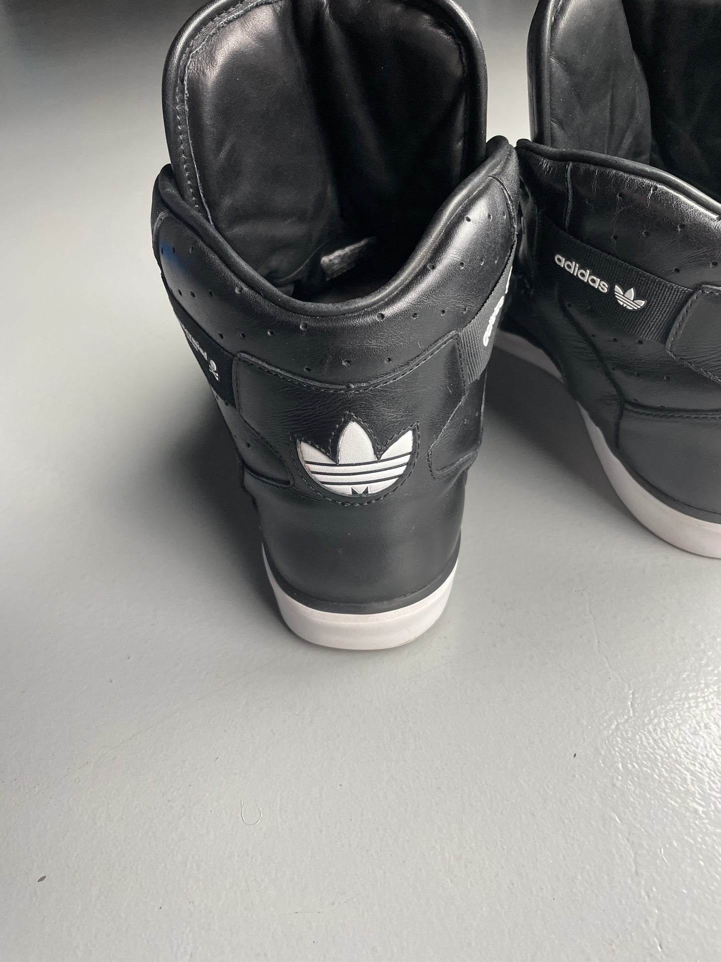 adidas Originals X Mastermind Japan 2010 Hardland Master Mind - size 44 2/3