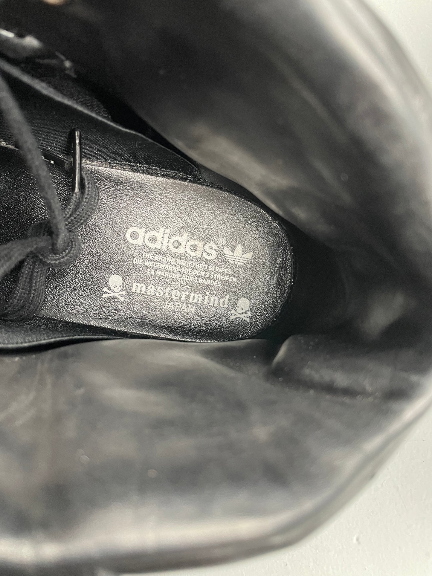 adidas Originals X Mastermind Japan 2010 Hardland Master Mind - size 44 2/3