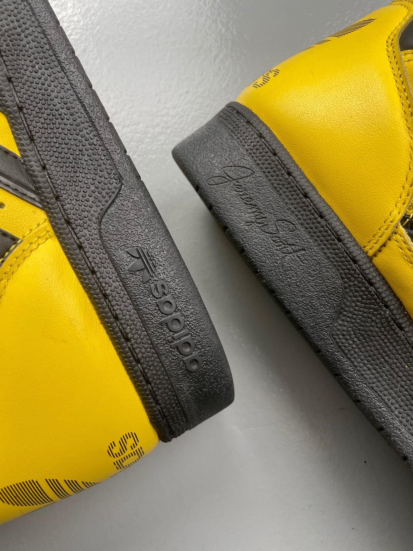 adidas Originals by Jeremy Scott S/S 2012 JS Instinct Hi (black/yellow) - size 42