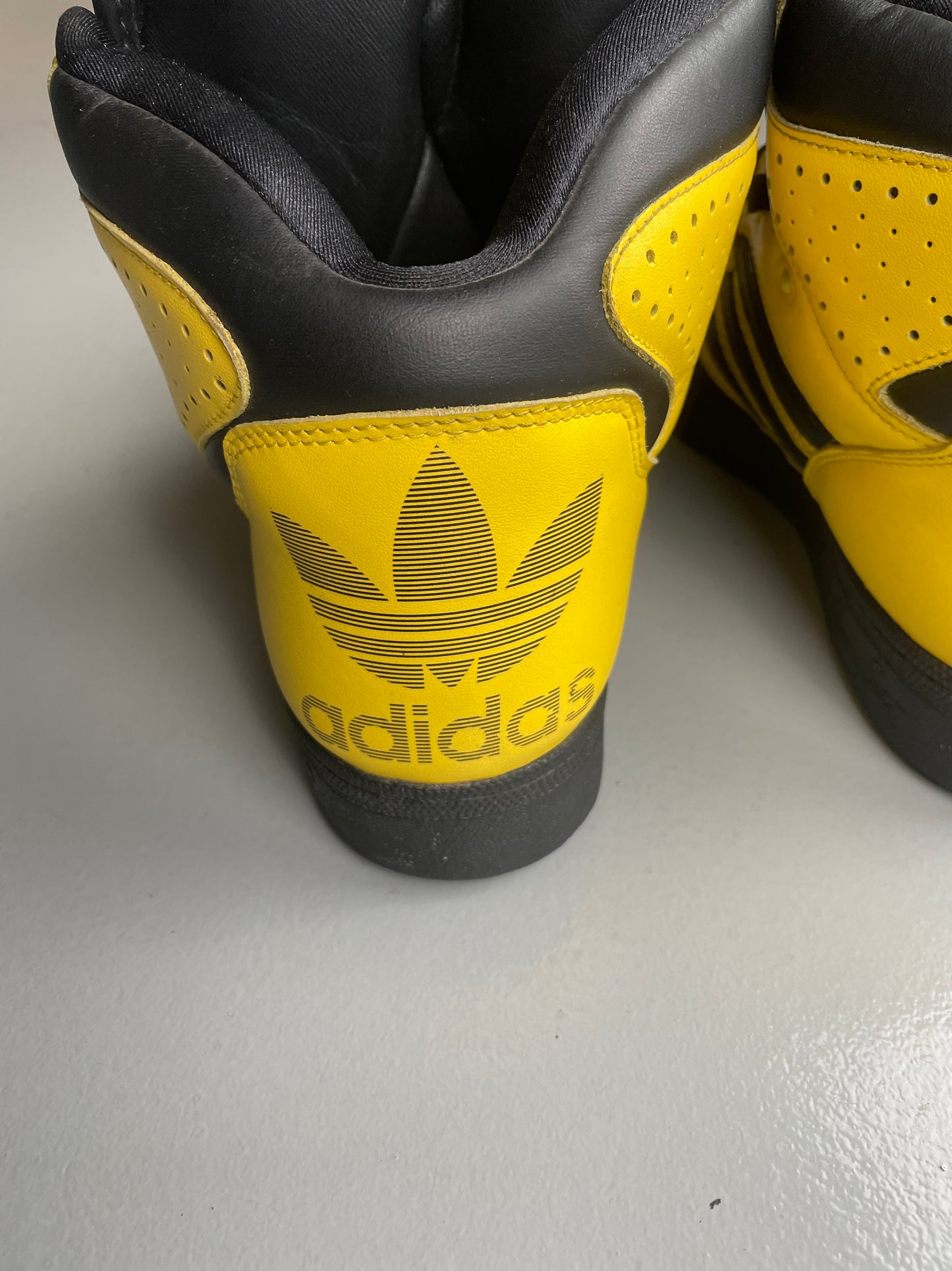 adidas Originals by Jeremy Scott S/S 2012 JS Instinct Hi (black/yellow) - size 42