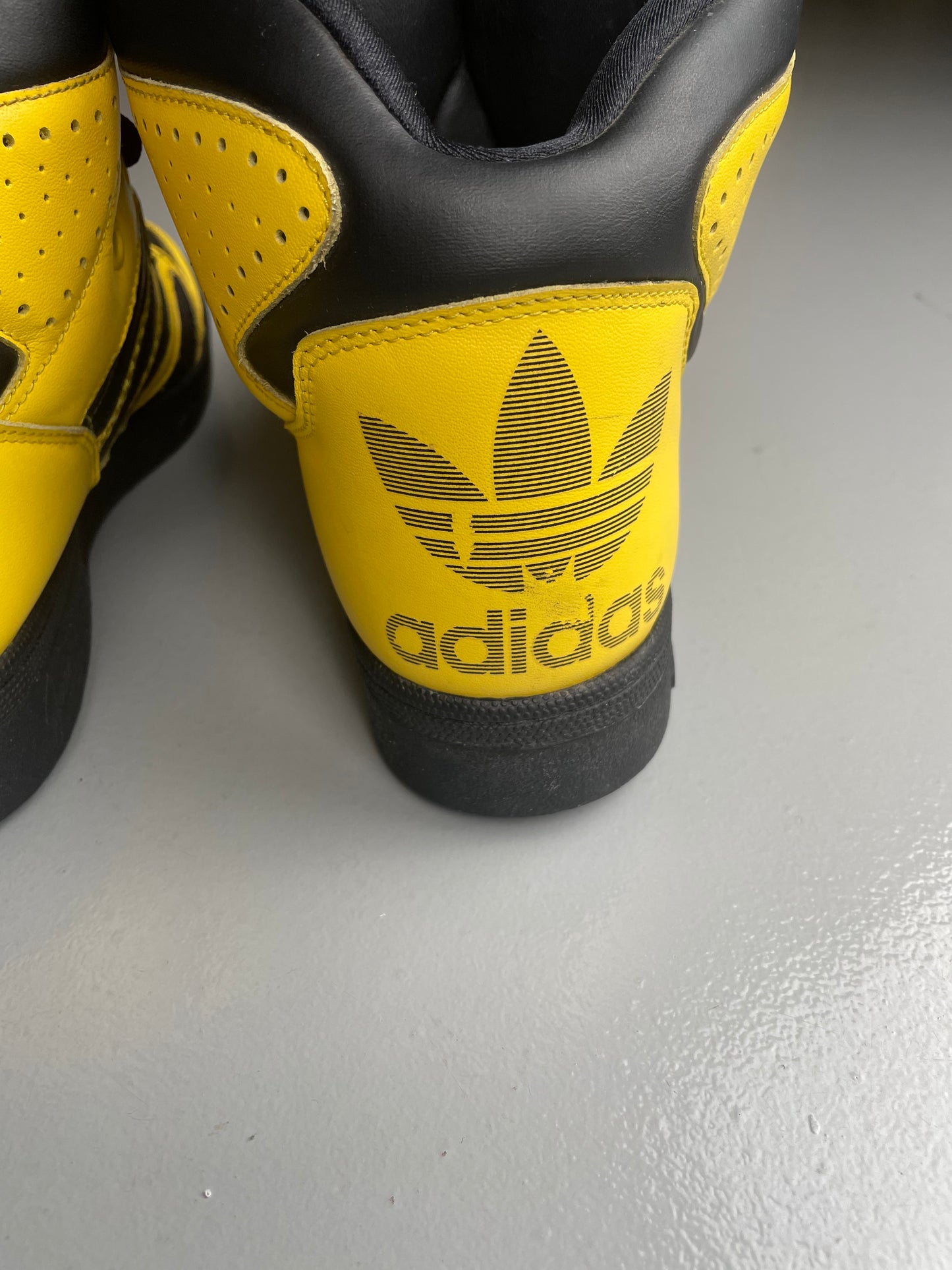 adidas Originals by Jeremy Scott S/S 2012 JS Instinct Hi (black/yellow) - size 42