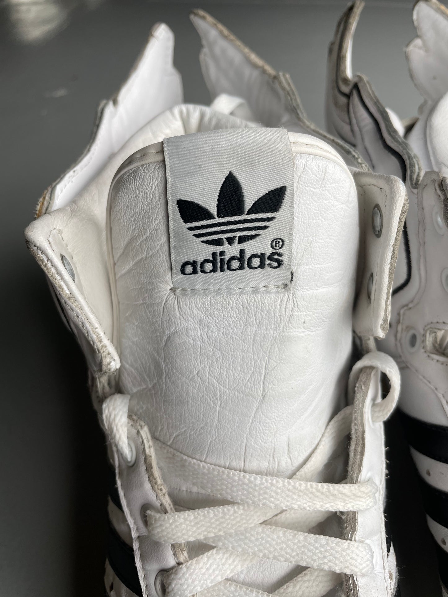 adidas Originals by Jeremy Scott A/W 2010 JS Wings 2.0 OG - size 43 1/3