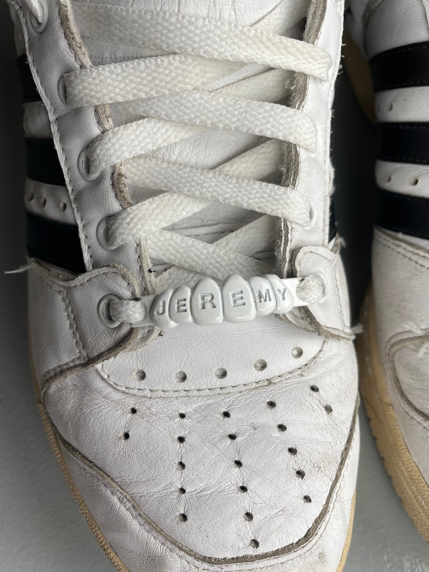 adidas Originals by Jeremy Scott A/W 2010 JS Wings 2.0 OG - size 43 1/3