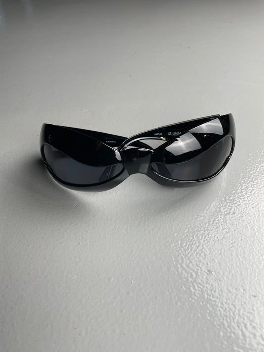 Linda Farrow X Jeremy Scott Nuwave (Black/Solid Grey)