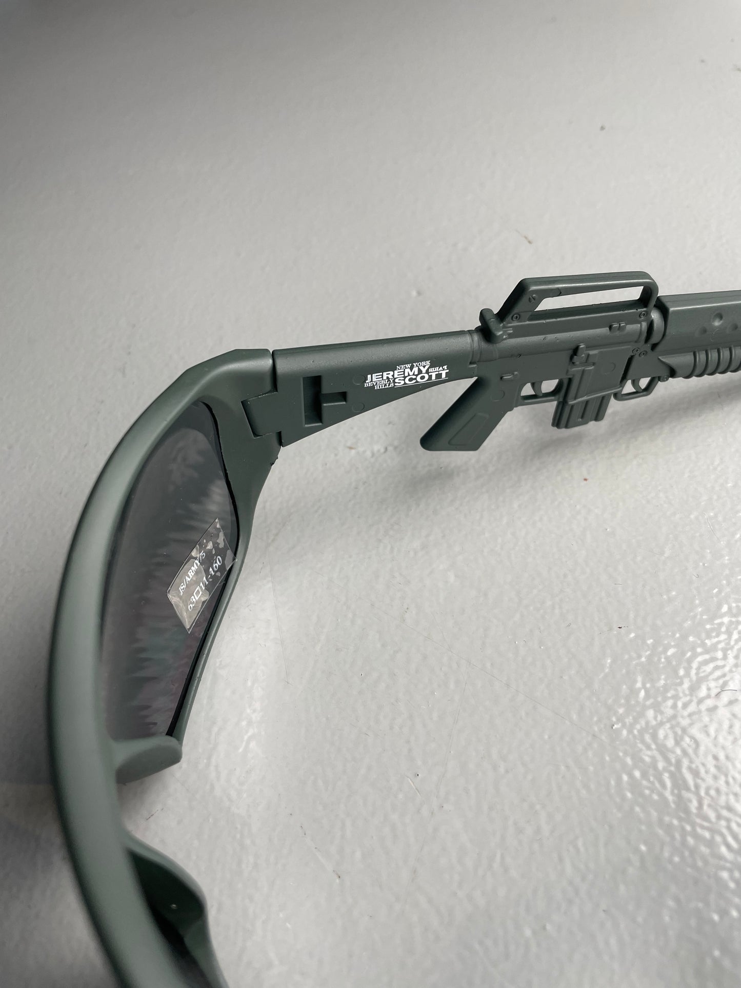Linda Farrow X Jeremy Scott S/S 2013 army sunglasses (military green)
