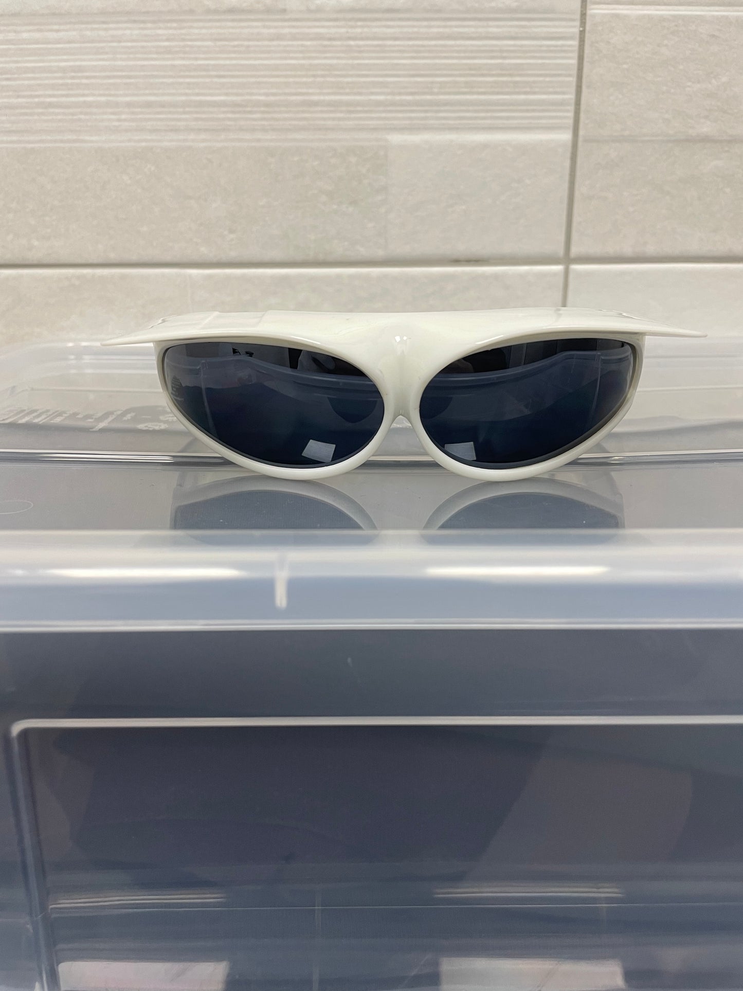 Linda Farrow X Jeremy Scott Sunviser (Ivory/Dark Grey)