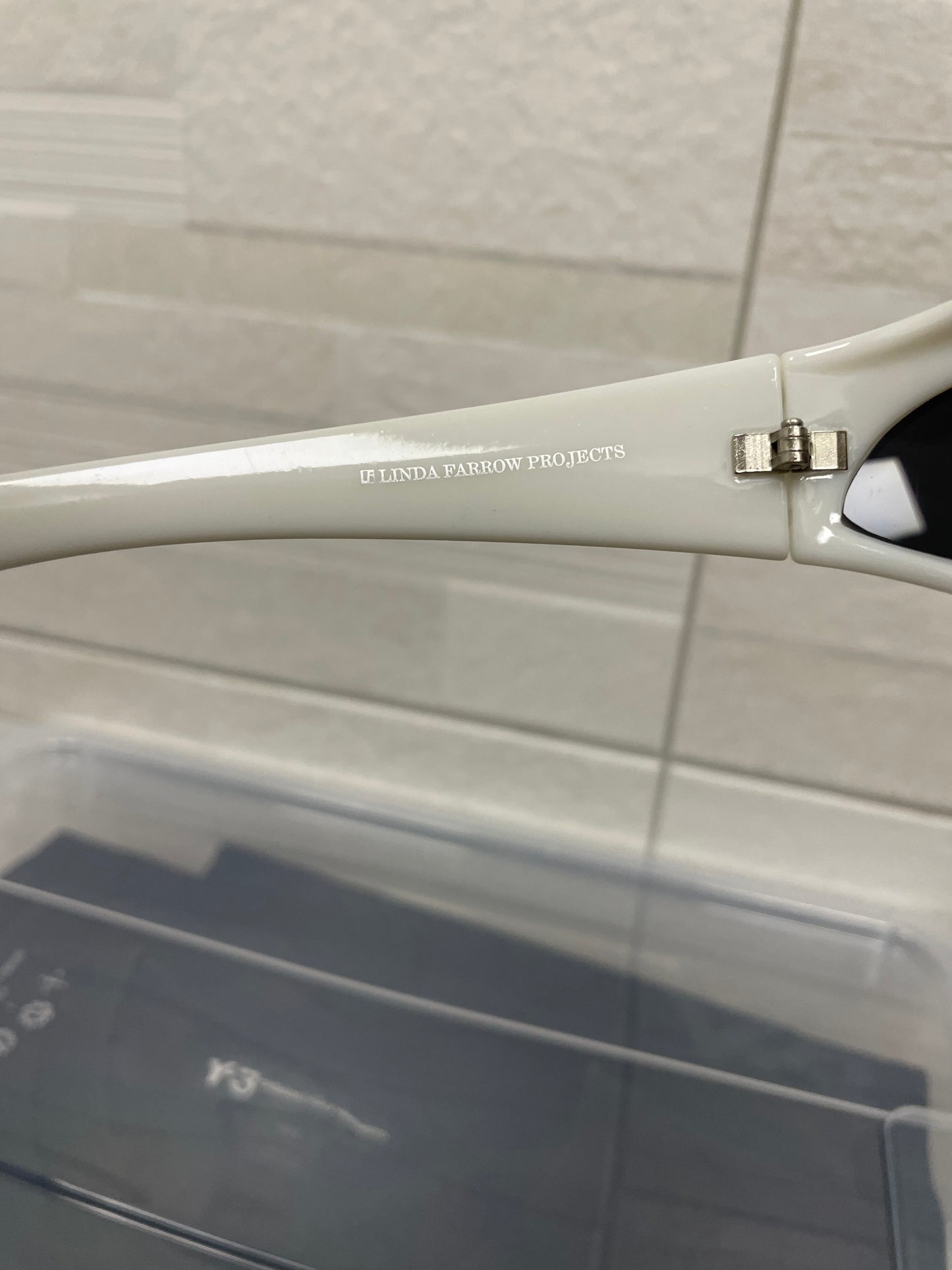 Linda Farrow X Jeremy Scott Sunviser (Ivory/Dark Grey)