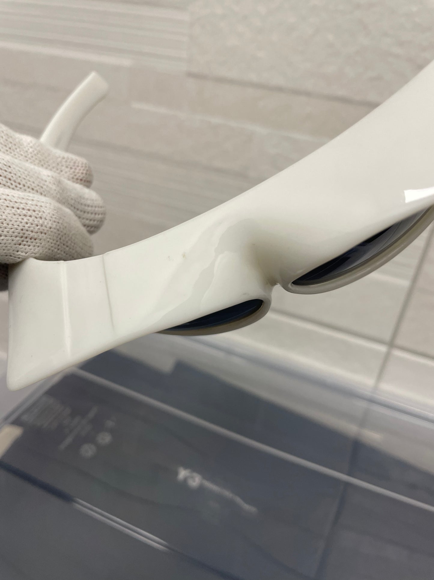 Linda Farrow X Jeremy Scott Sunviser (Ivory/Dark Grey)