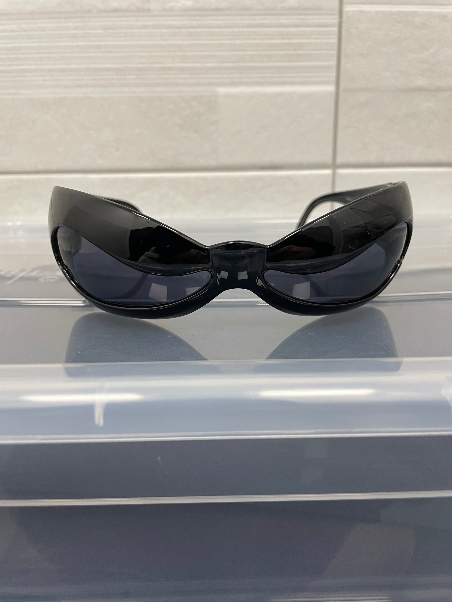 Linda Farrow X Jeremy Scott Nuwave (Black/Solid Grey)