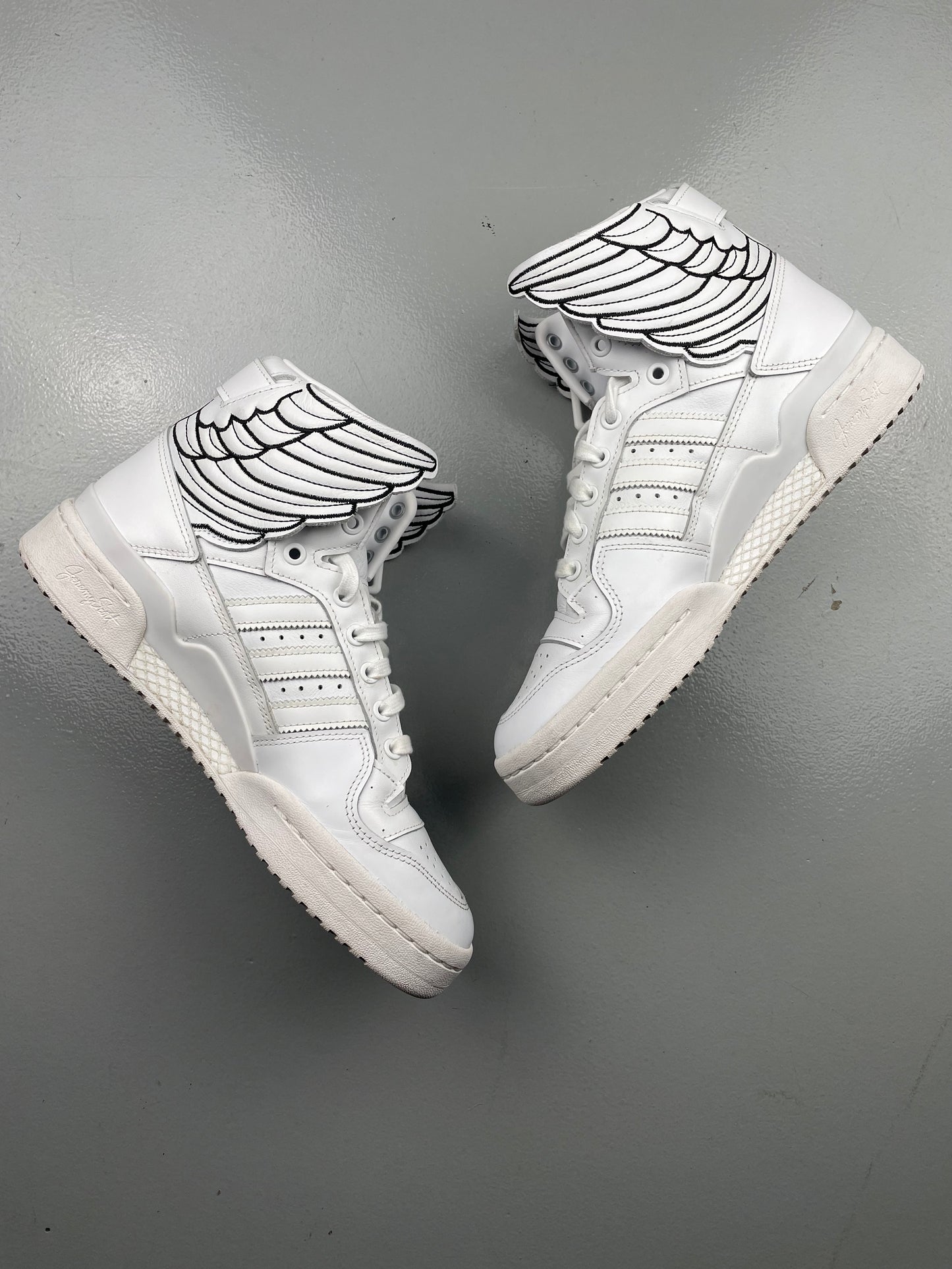 adidas Originals by Jeremy Scott 2022 JS Wings 4.0 (white) - size 42