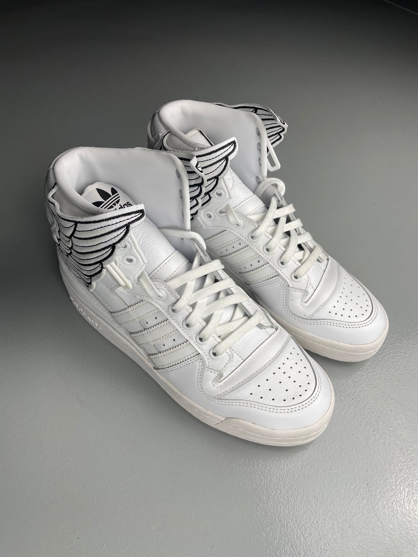 adidas Originals by Jeremy Scott 2022 JS Wings 4.0 (white) - size 42