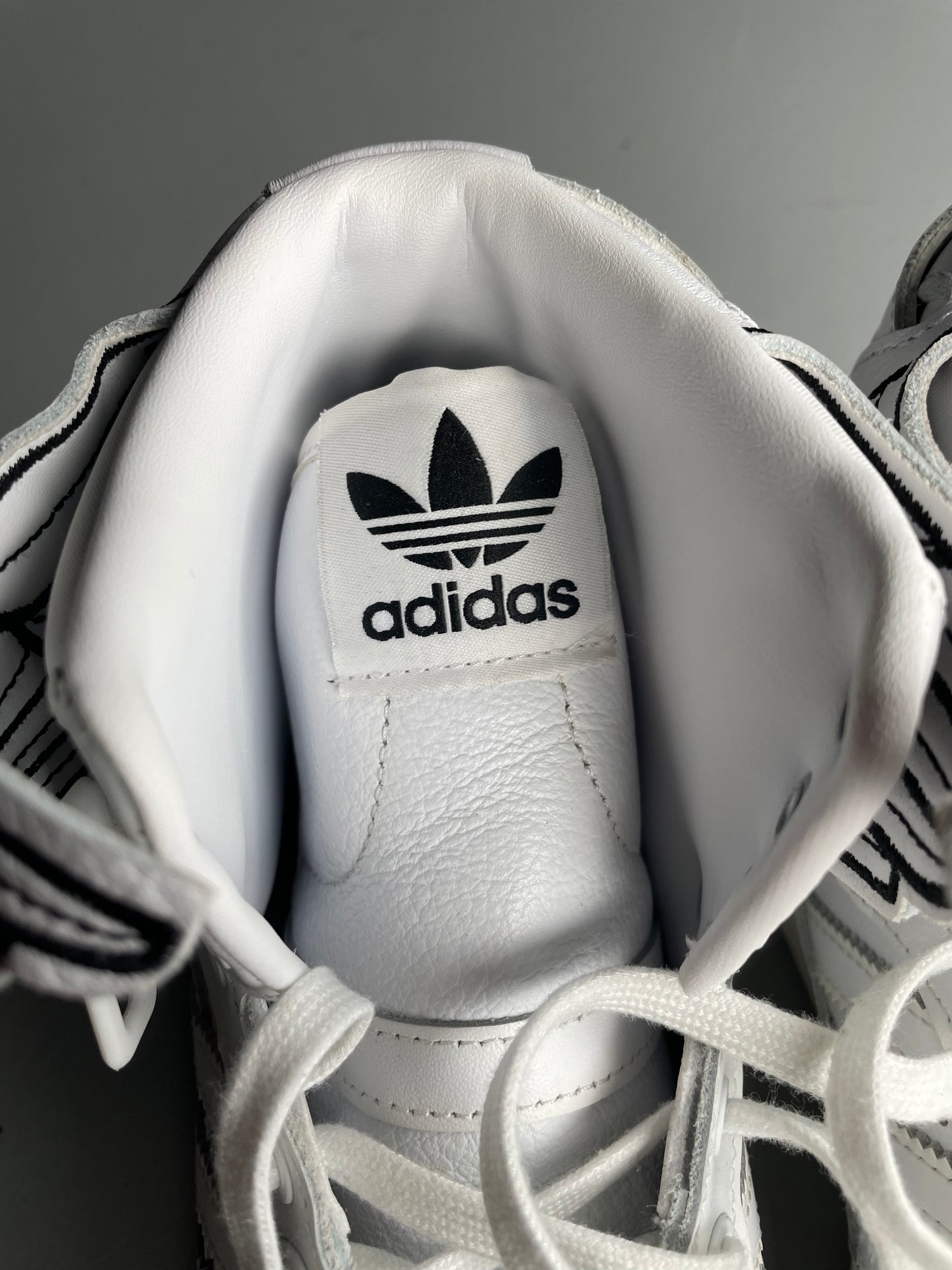 adidas Originals by Jeremy Scott 2022 JS Wings 4.0 (white) - size 42