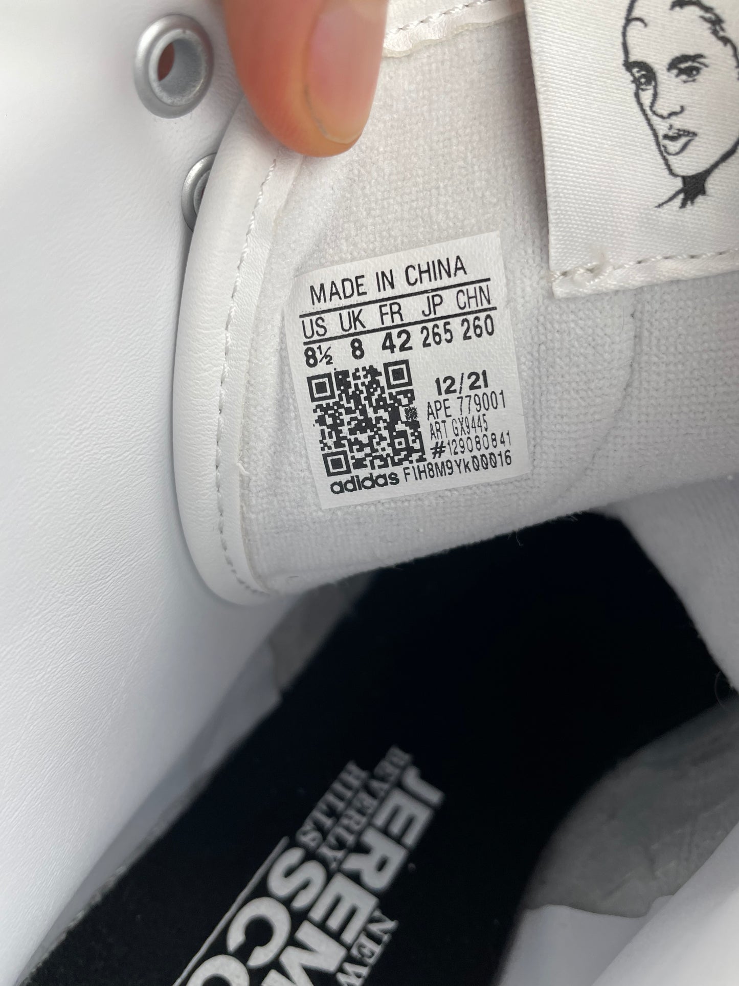 adidas Originals by Jeremy Scott 2022 JS Wings 4.0 (white) - size 42