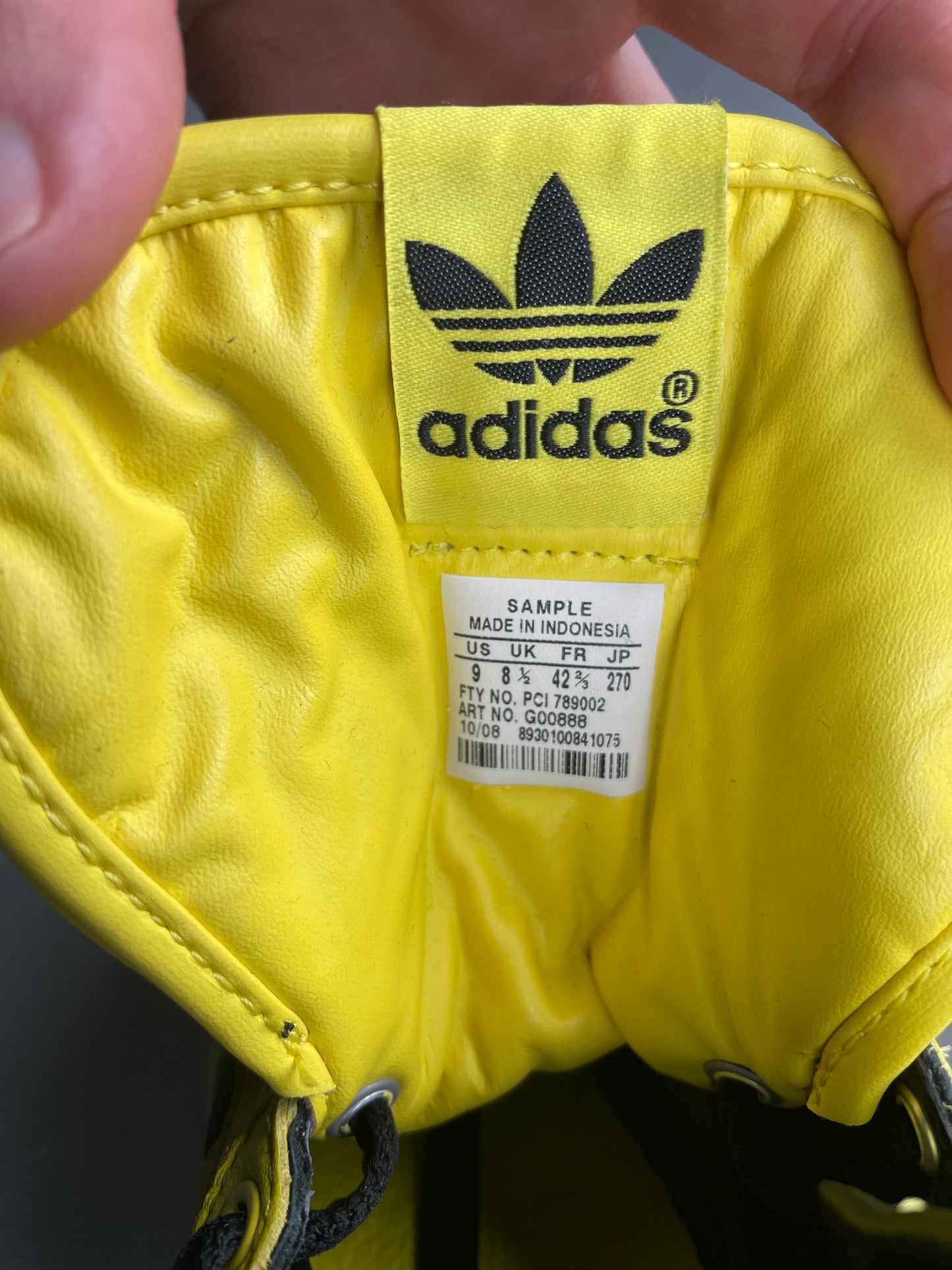 (sample) adidas Originals by Jeremy Scott A/W 2009 JS 3 Tongue - size 42 2/3