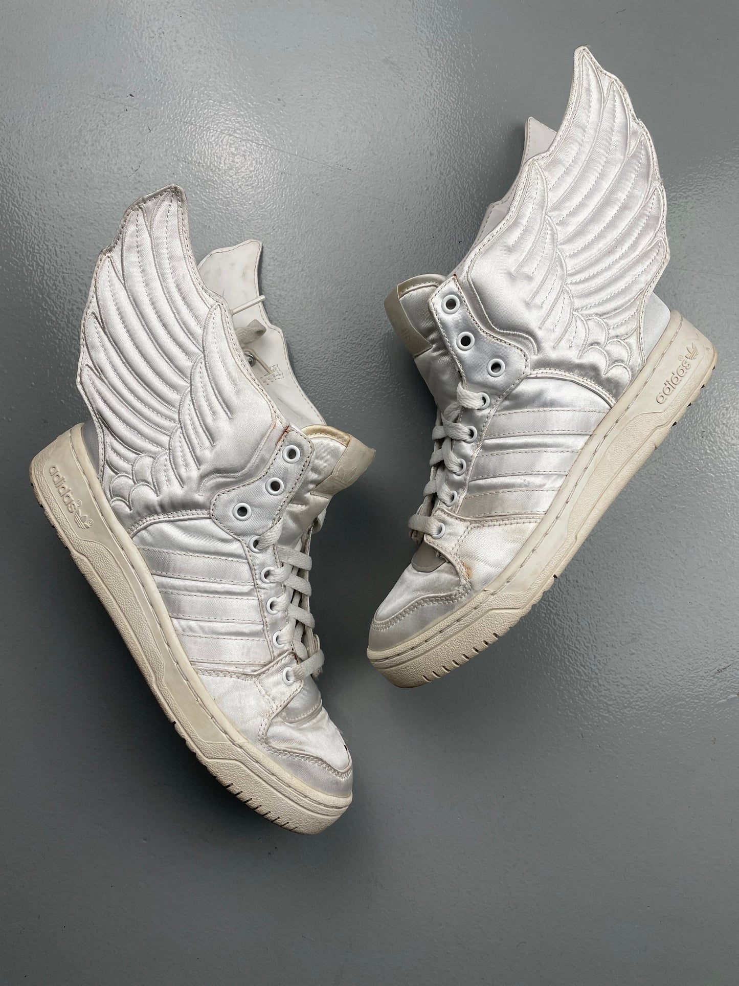 adidas Originals by Jeremy Scott X 2NE1 S/S 2012 JS Wings 2.0 "Satin" - size 36 2/3
