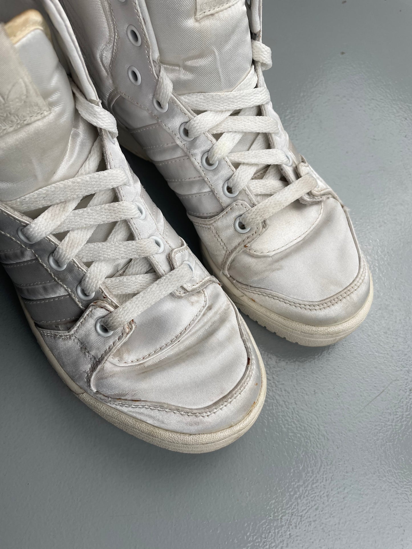 adidas Originals by Jeremy Scott X 2NE1 S/S 2012 JS Wings 2.0 "Satin" - size 36 2/3