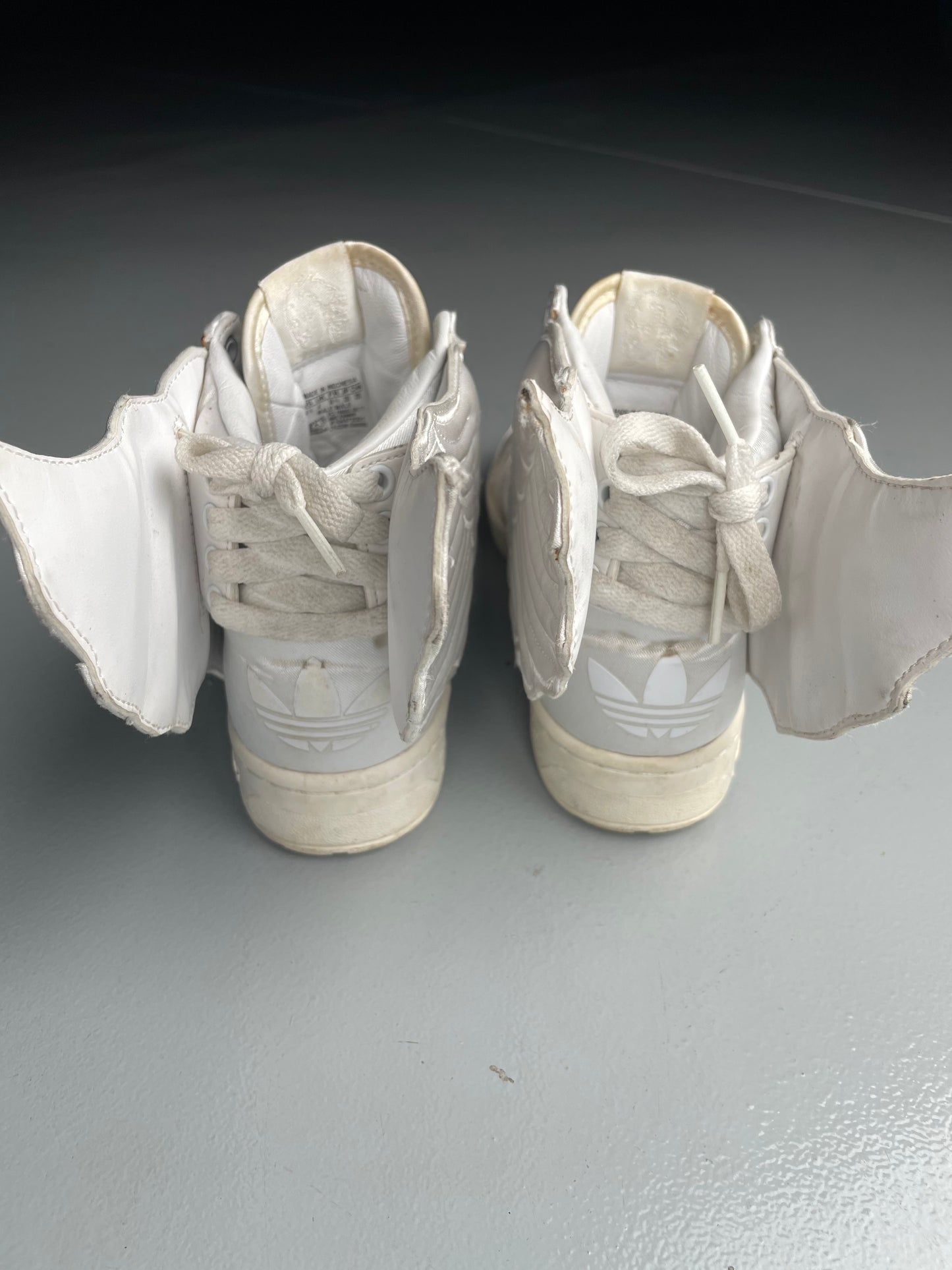 adidas Originals by Jeremy Scott X 2NE1 S/S 2012 JS Wings 2.0 "Satin" - size 36 2/3