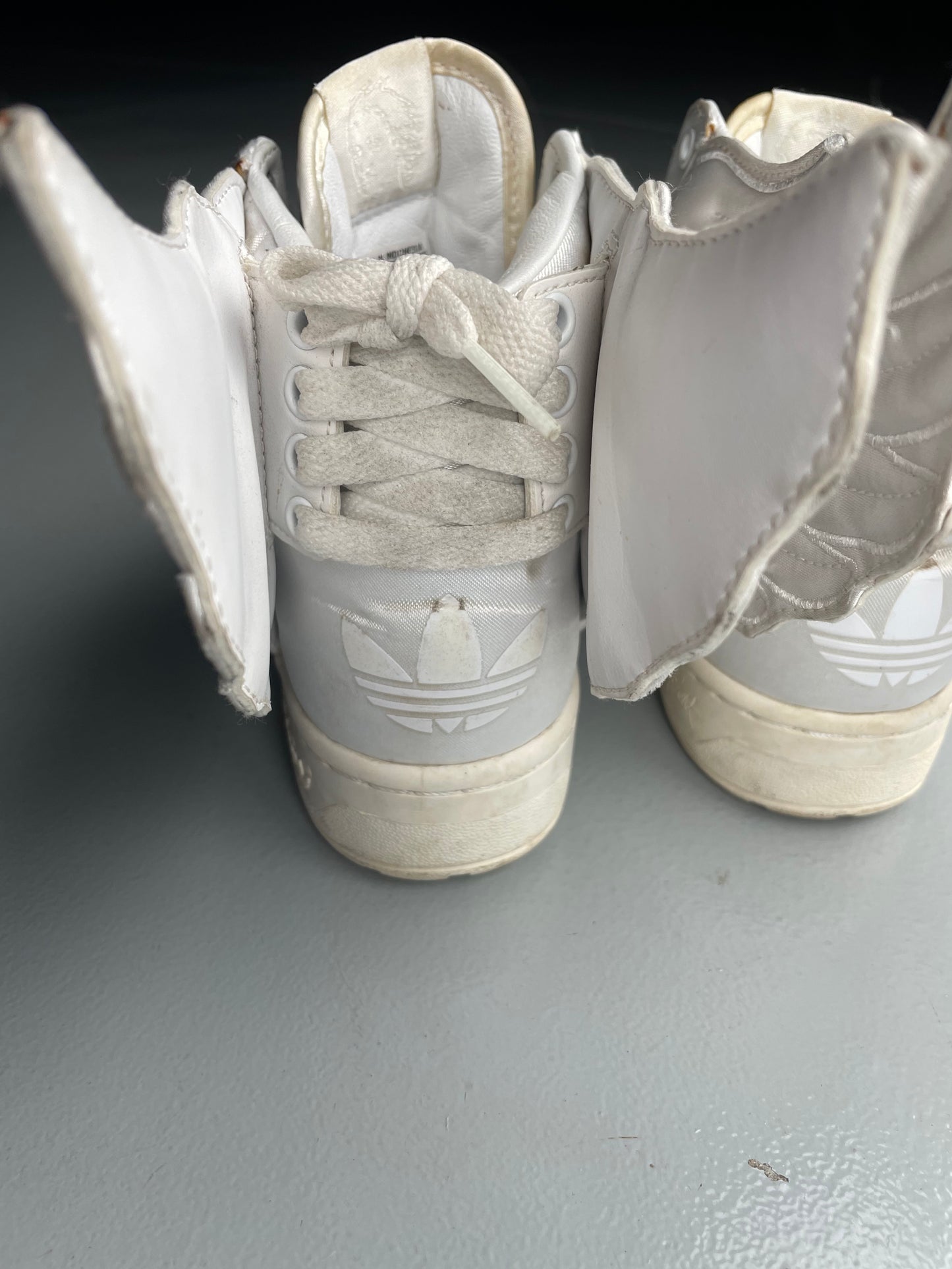 adidas Originals by Jeremy Scott X 2NE1 S/S 2012 JS Wings 2.0 "Satin" - size 36 2/3