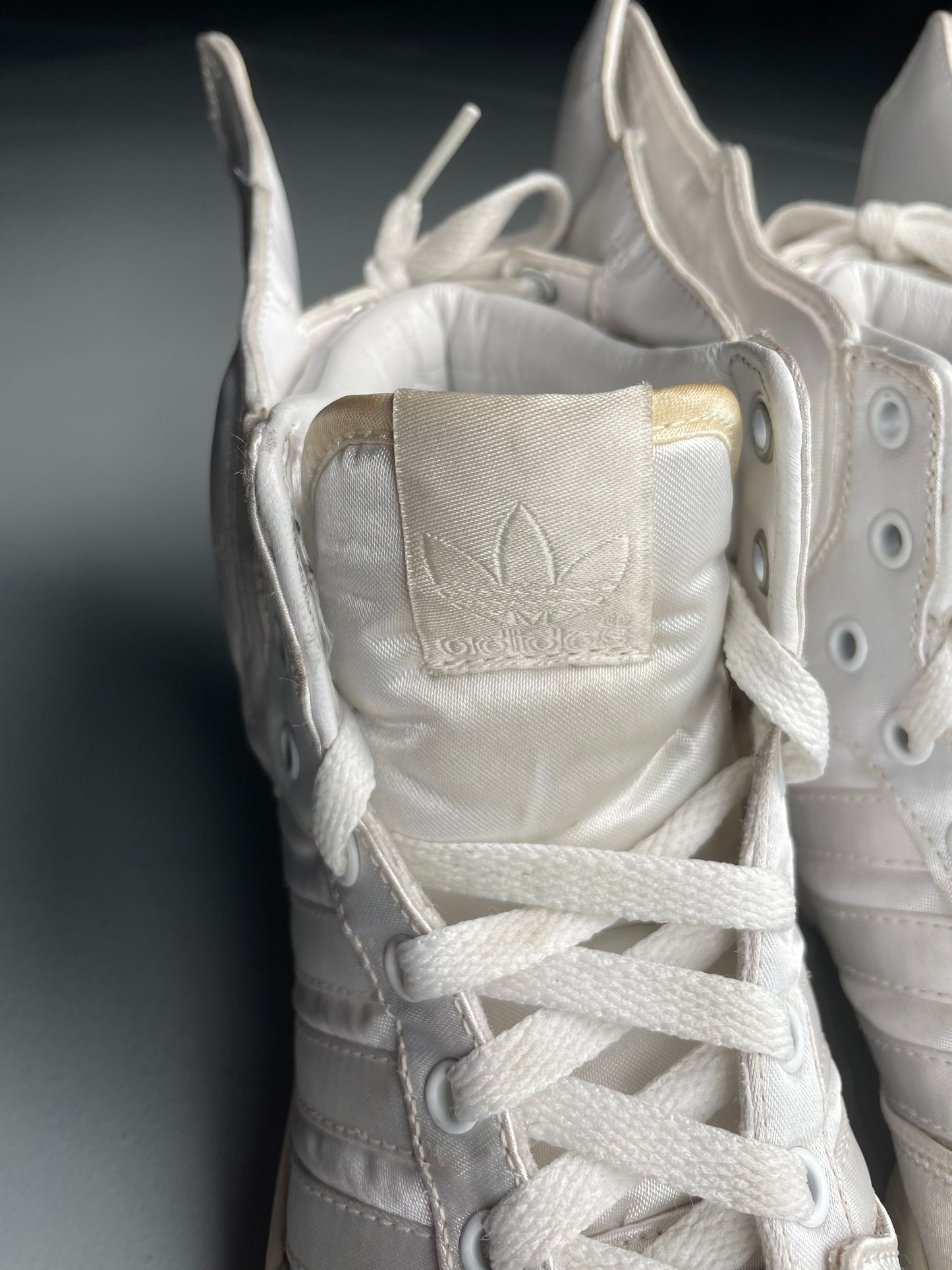 adidas Originals by Jeremy Scott X 2NE1 S/S 2012 JS Wings 2.0 "Satin" - size 36 2/3